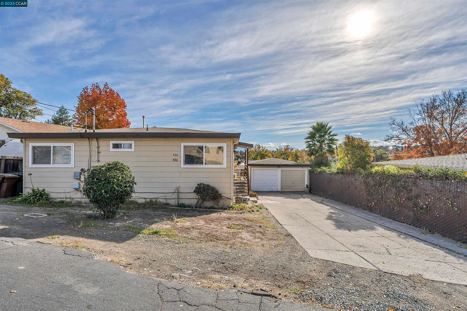 920 Lemon St photo 1