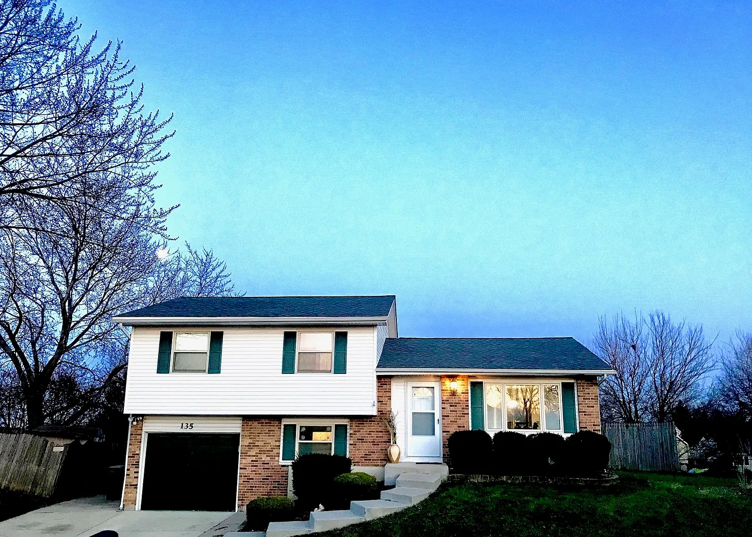 135 Poplar St photo 1