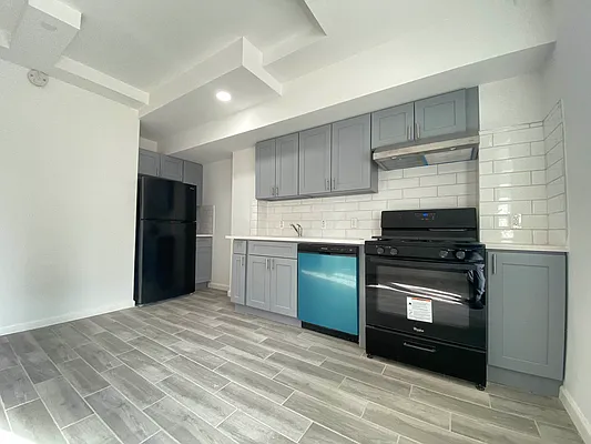 Rented by NY Space Finders Inc. | media 2