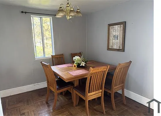 1232 Russia Ave — Photo 9