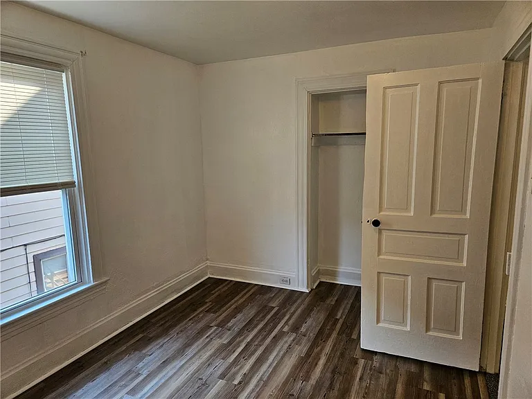 2212 Cronemeyer St — Photo 29