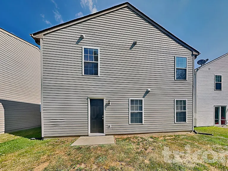 10213 Blue Sky Dr — Photo 17