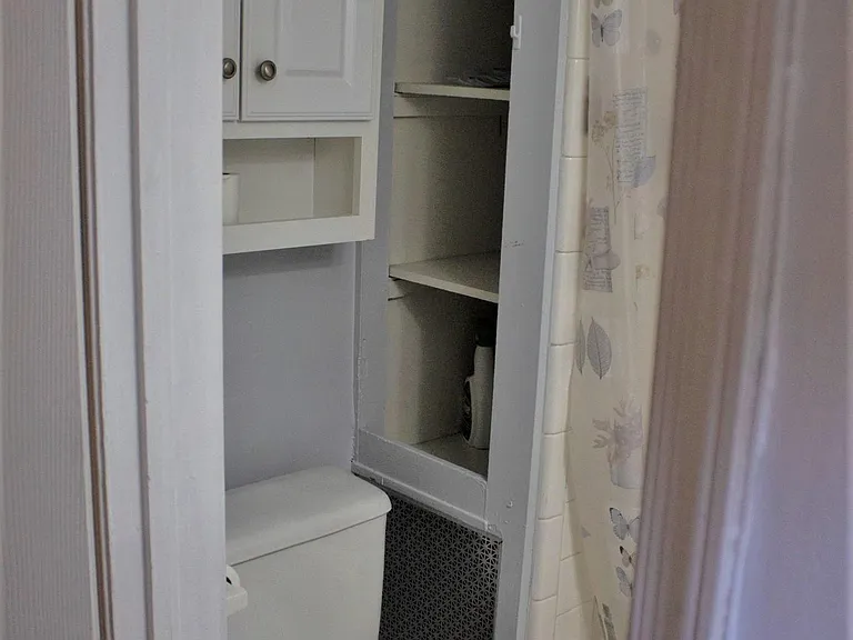 1313 Potomac St NW #B — Photo 4