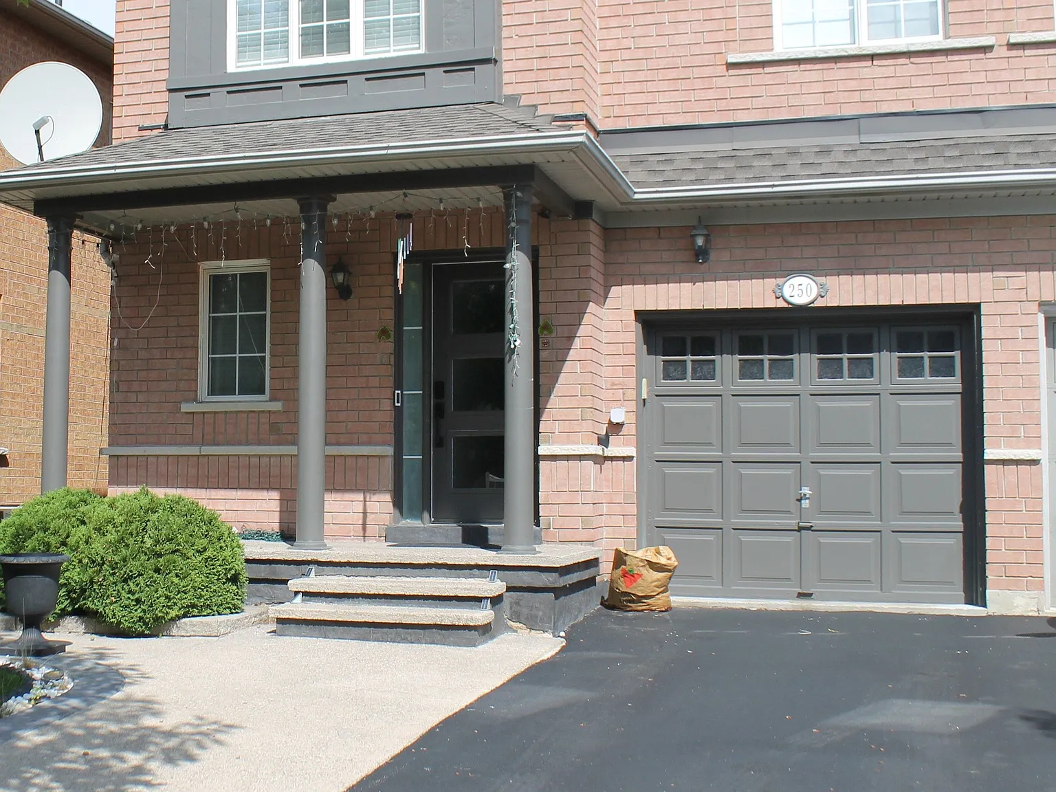 4 bed, $3,250 — Photo 1