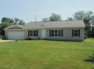 58551 Pond View Ln, Three Rivers, MI 49093