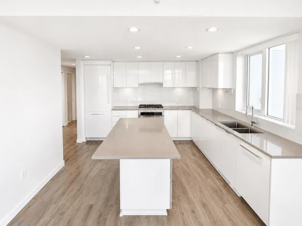 2388 Madison Ave #1901, Burnaby, BC V5C 0K8