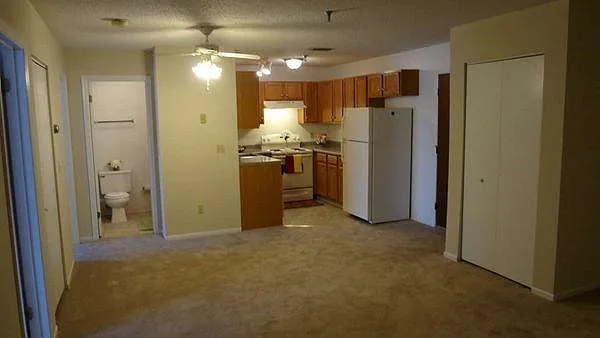 Lakeview — Photo 12