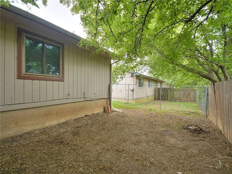 1714 Rawhide Loop — Photo 14