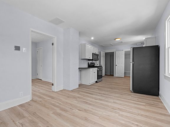4th image of 1199 Main St Floor 2