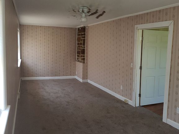 3rd image of 1716 Chestnut St APT 3