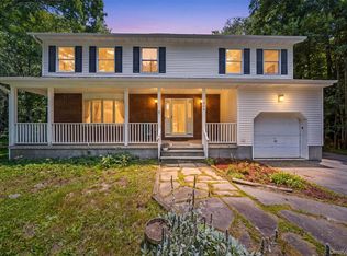 808 S Plank Road, Slate Hill, NY 10973