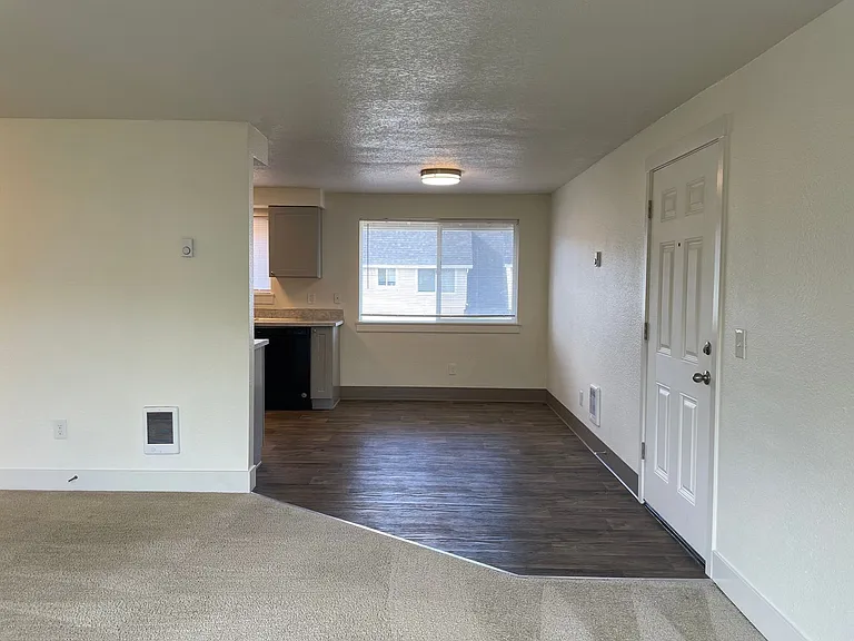 DW1712 - Woodland Heights — Photo 7