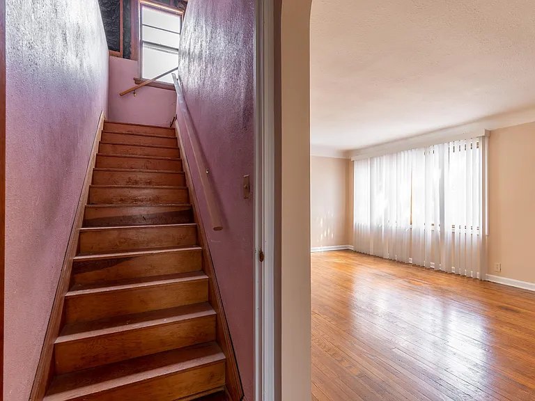 24777 Highland Rd — Photo 18