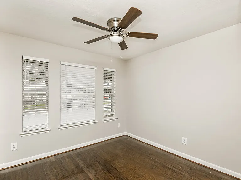 3426 Owl Crossing Ln — Photo 13