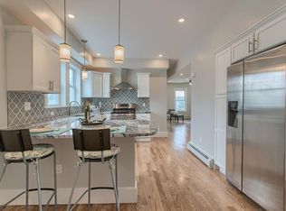 97 Carroll St, Chelsea, MA 02150