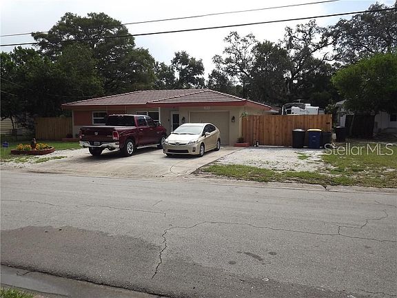 2nd image of 1511 S Prospect Ave