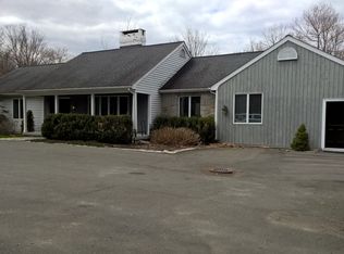 65 Chestnut Hill Rd, Ridgefield, CT 06877