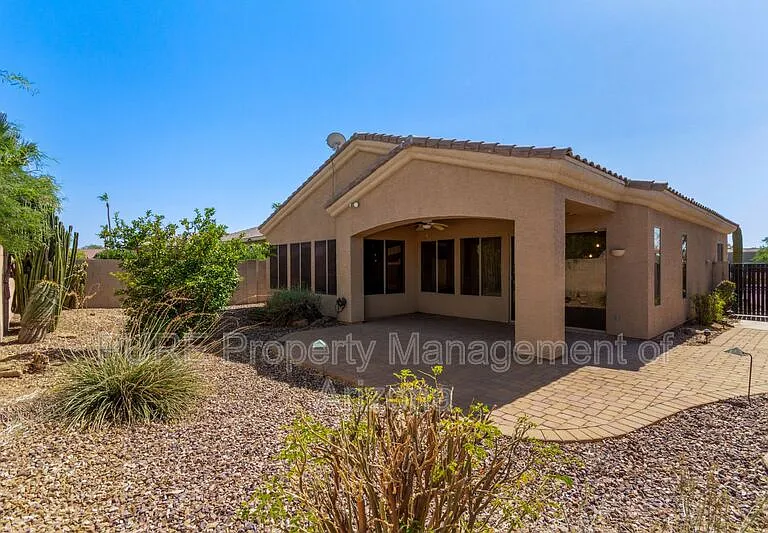 737 S Sycamore Pl — Photo 36