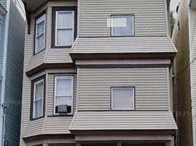 482 Avon Ave, Newark, NJ