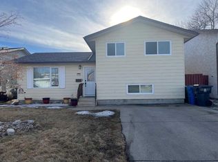 320 E Leaside Ave S, Lethbridge, AB T1J4J2