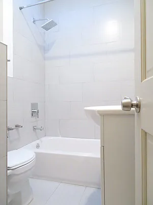 Rented by Bohemia Realty Group | media 18