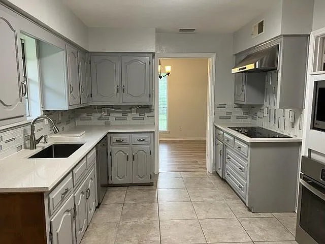 507 S Grove Rd — Photo 10