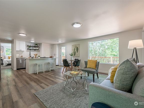 5th image of 4106 103rd Avenue SE