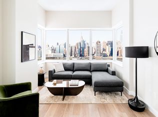 5241 Center Blvd APT 402, Long Island City, NY 11101