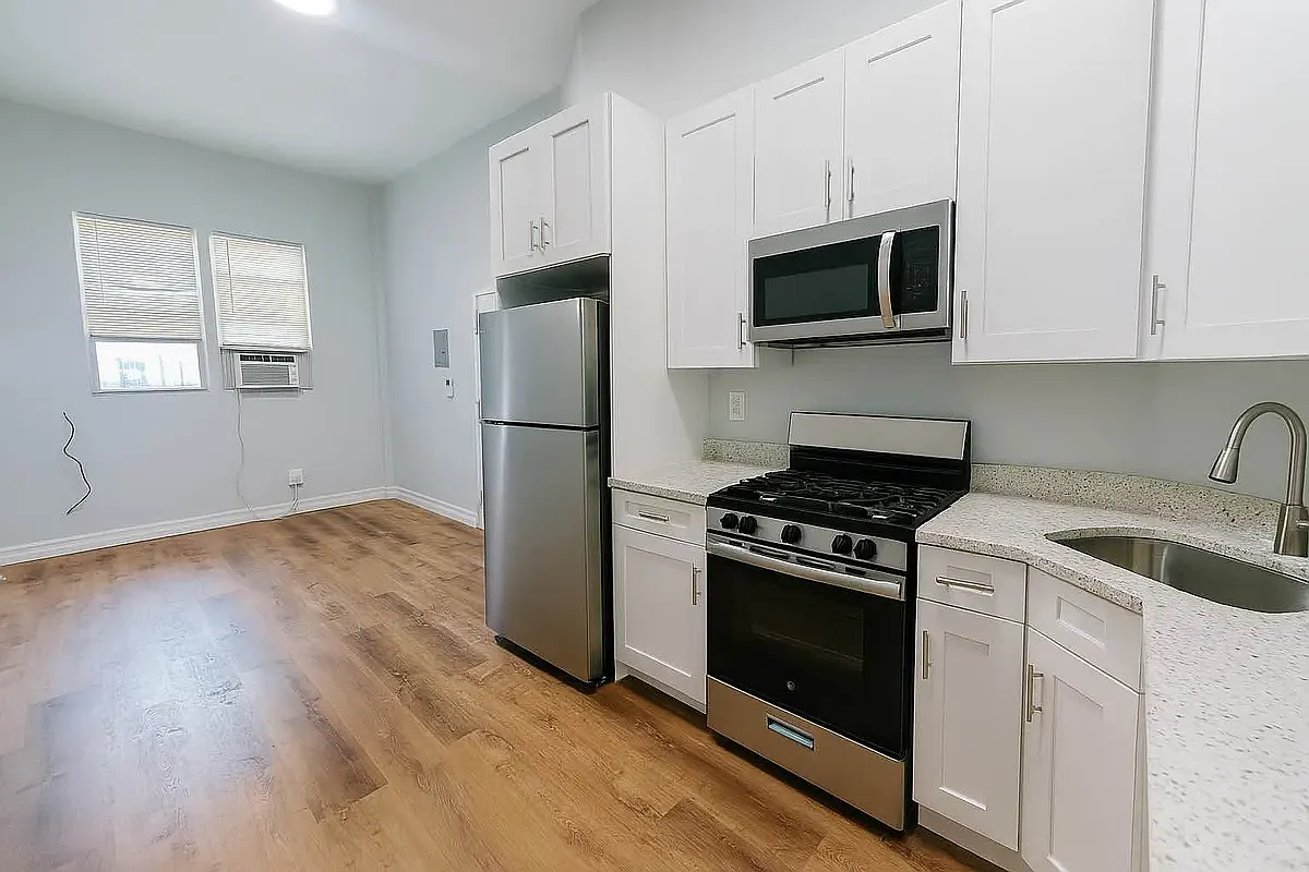 233 Troy Avenue — Photo 1