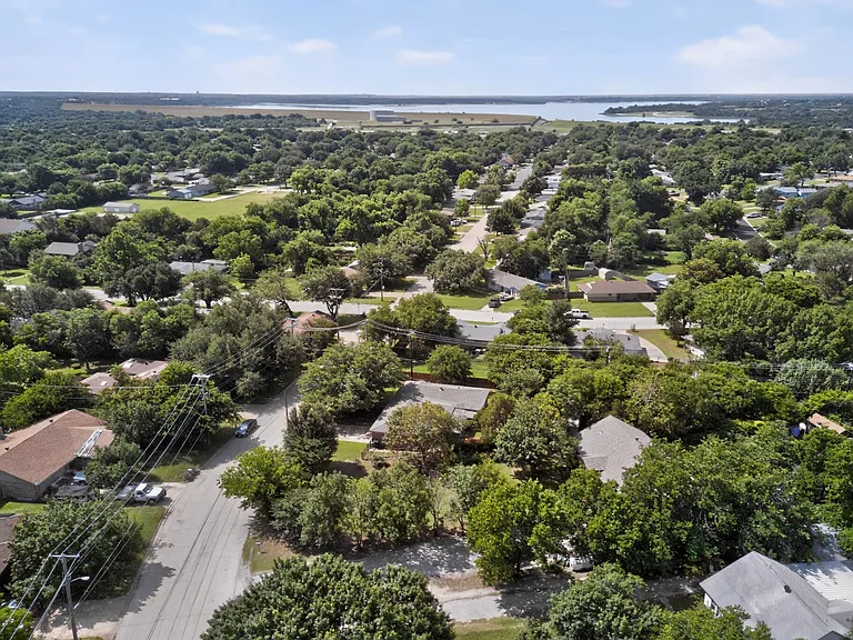 1016 Sproles Dr — Photo 58