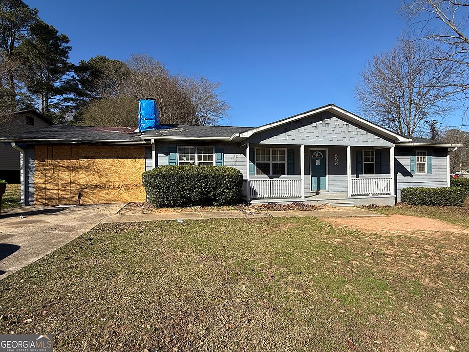 1st image of 596 Lakeridge Cir SE