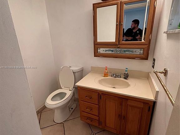 2nd image of 7900 Tatum Waterway Dr APT 202