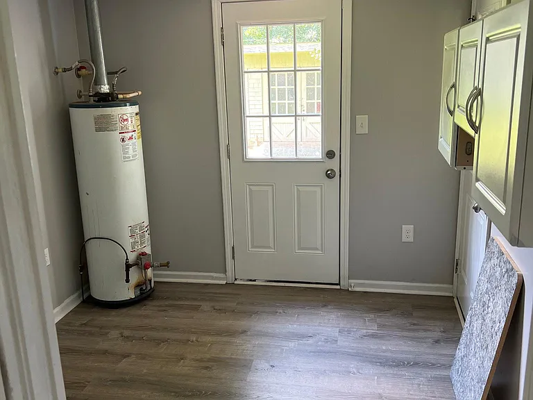 111 Reeves Ter — Photo 2