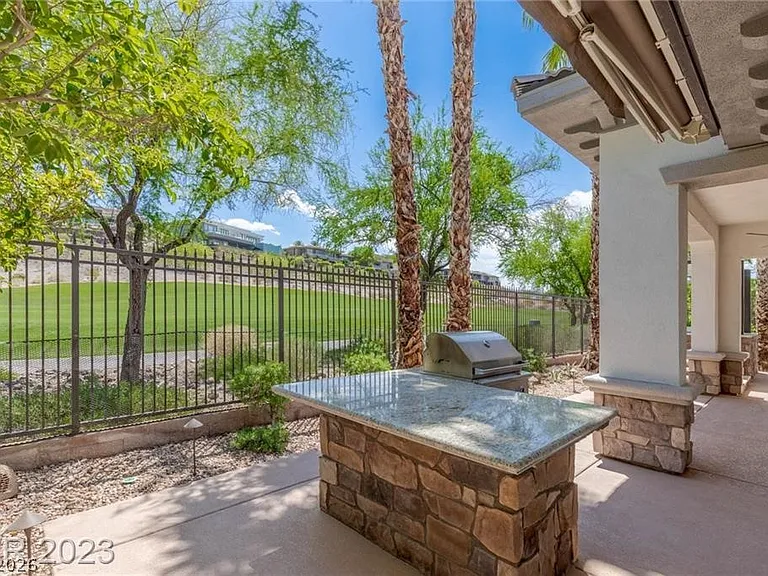 1447 Foothills Village Dr — Photo 32
