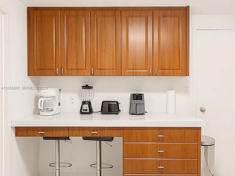 905 Brickell Bay Dr #1022 — Photo 7