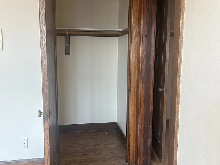 1 Bedroom (Living Room Closet)(East End Unit)