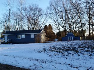 2565 W Timberline Rd, Rothbury, MI 49452
