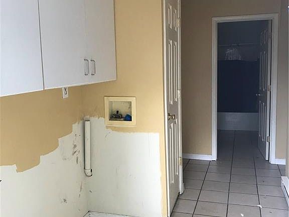 4th image of 14302 View Dr