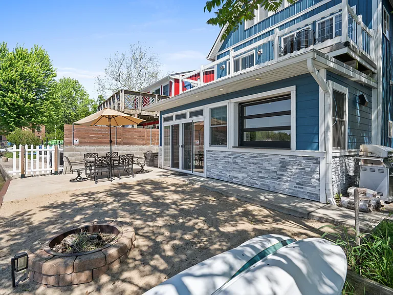 11478 E Shore Dr — Photo 16