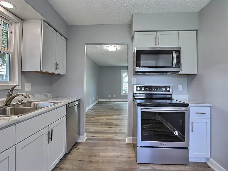 2669 Idaho Ave — Photo 4