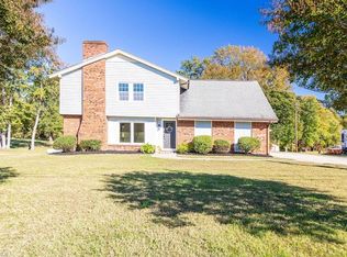 6184 Ashbrook Cir, Archdale, NC 27263