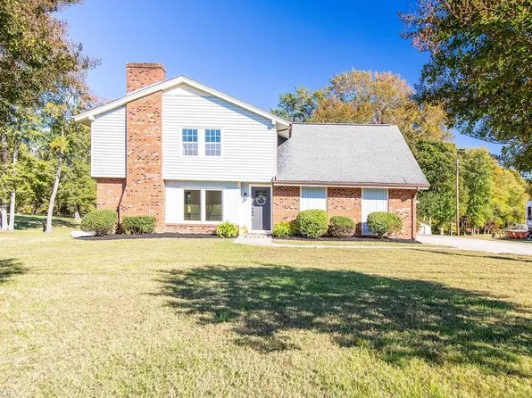 6184 Ashbrook Cir, Archdale, NC 27263