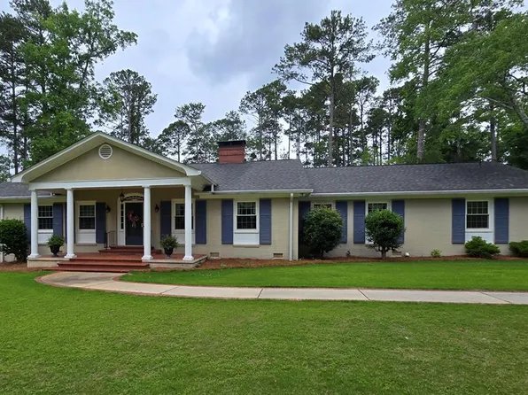 108 Pinecrest Dr, Greenwood, SC 29649