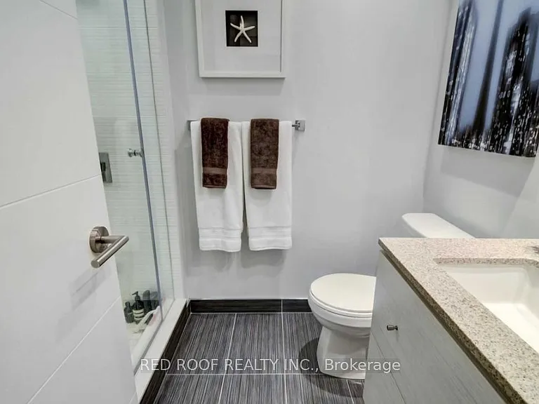 525 Adelaide St W #233 — Photo 4