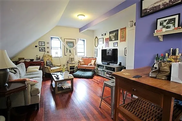 Rented by Urban Ambiance | media 8