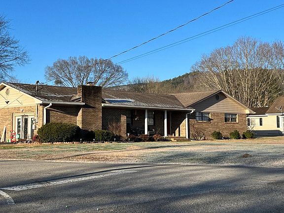 3rd image of 317 Pikeville Ave
