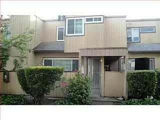 2130 Luz Ave photo 1