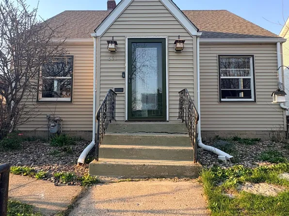 691 Orange Ave E, Saint Paul, MN 55106