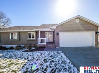 631 S 6th St, Plattsmouth, NE 68048