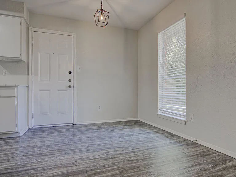 5301 Indio Cir — Photo 6